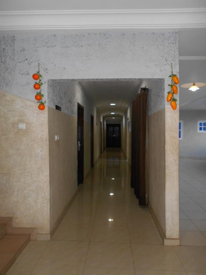 Agla Hotel Lome Luaran gambar